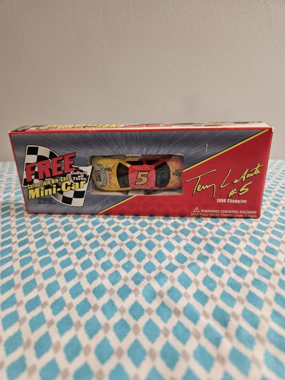 Collectible Die Cast Mini-Car Kellogg's Terry Labonte #5 1996 Champion